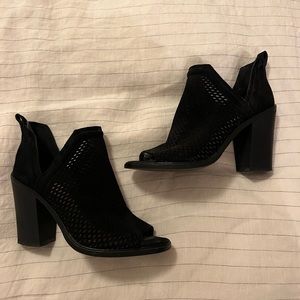 Vince Camuto black booties, barely worn, size 7.5